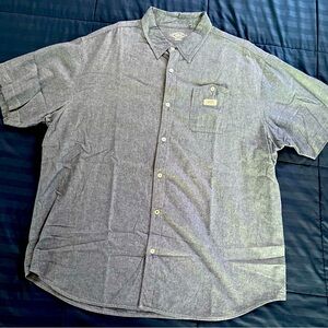 Parish light blue denim short sleeve button down shirt. Size 4XL